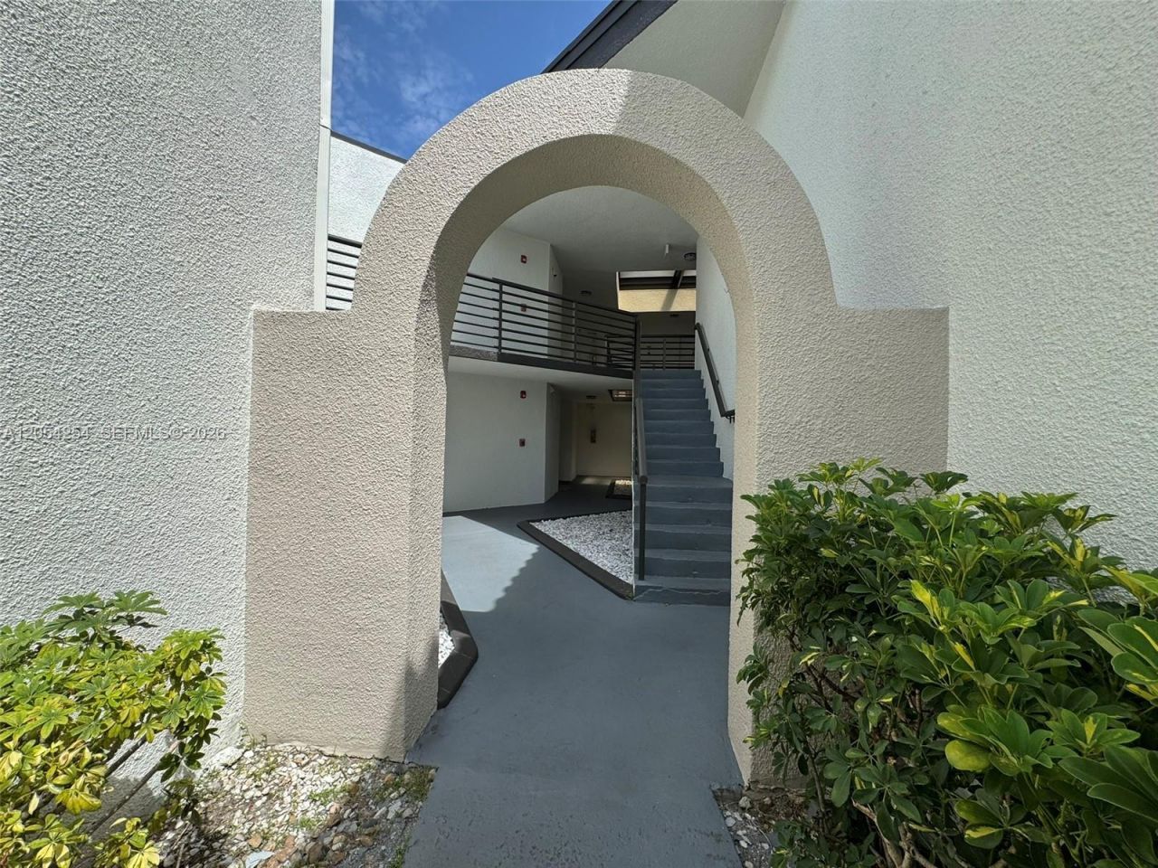 9711 Fontainebleau Blvd, Unit D106, Miami, FL 33172 Photo