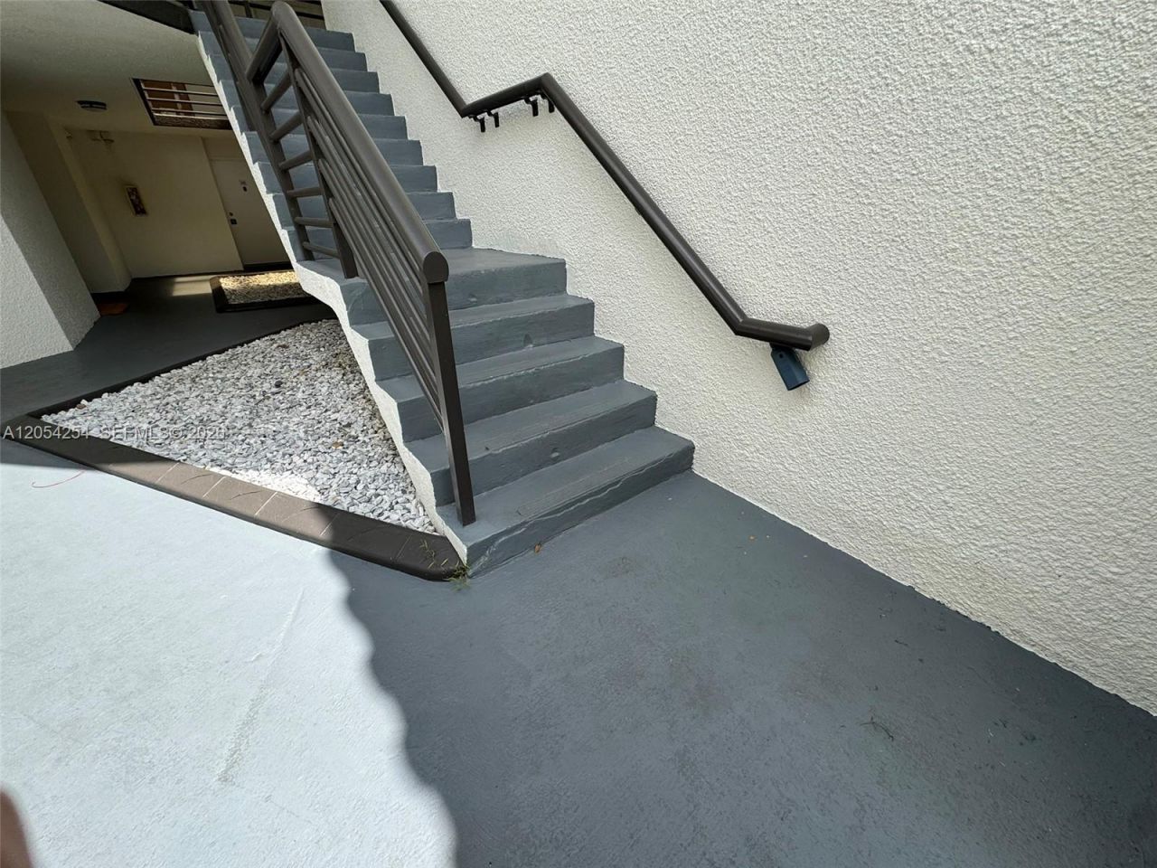 9711 Fontainebleau Blvd, Unit D106, Miami, FL 33172 Photo