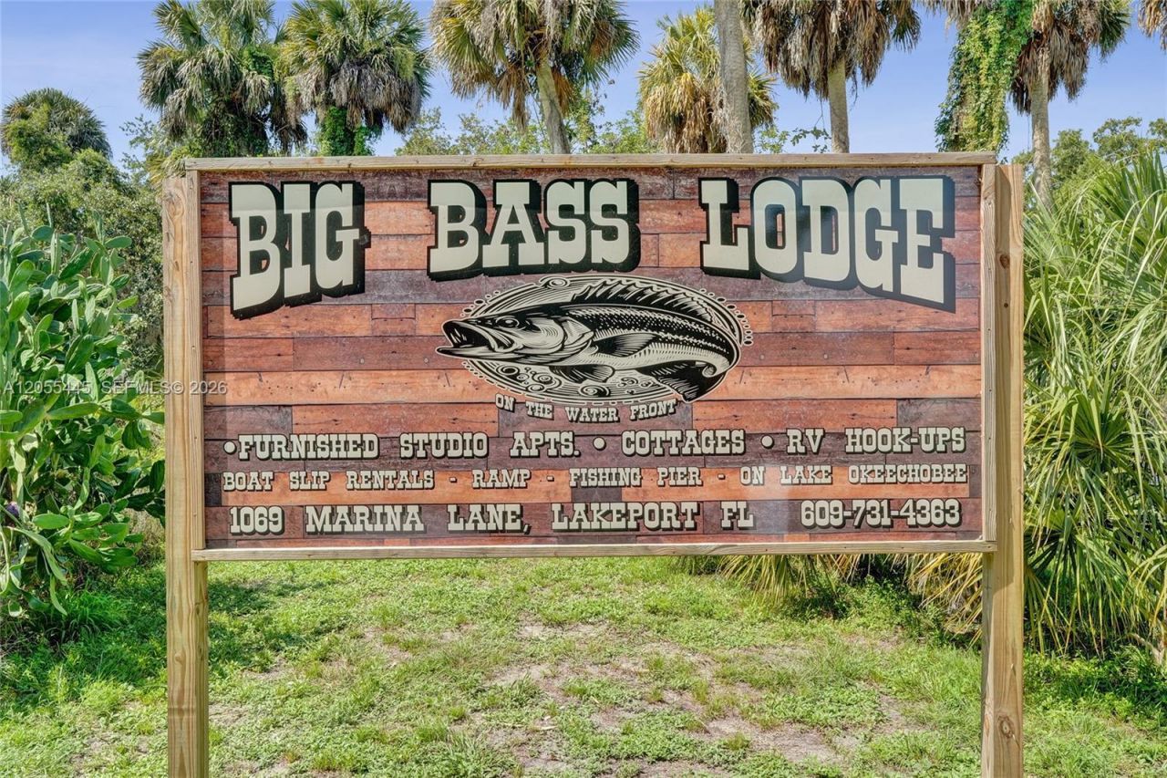 1059 Marina Ln, Moore Haven, FL 33471 Photo
