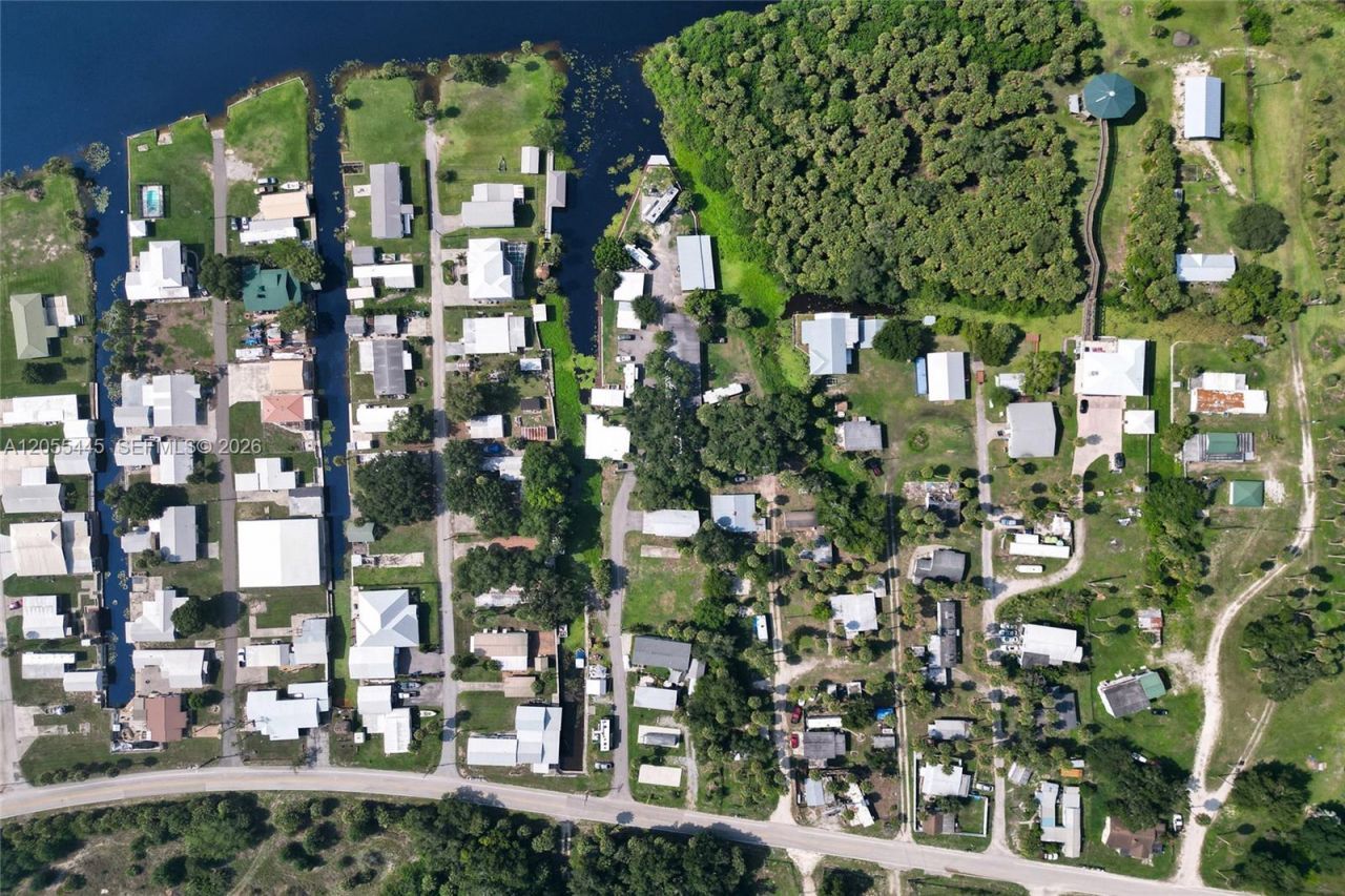 1059 Marina Ln, Moore Haven, FL 33471 Photo