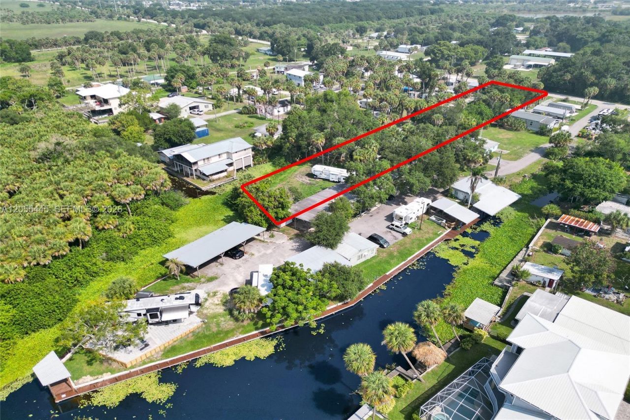 1059 Marina Ln, Moore Haven, FL 33471 Photo