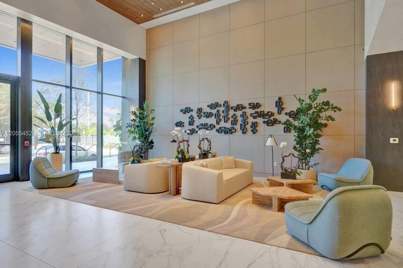 580 72nd , Unit 1004, Miami Beach, FL 33141 Photo