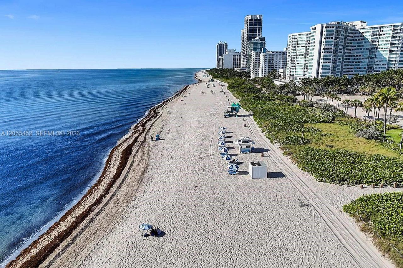 580 72nd , Unit 1004, Miami Beach, FL 33141 Photo