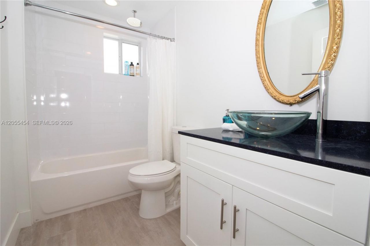 427 NW 34th St, Unit 4, Miami, FL 33127 Photo