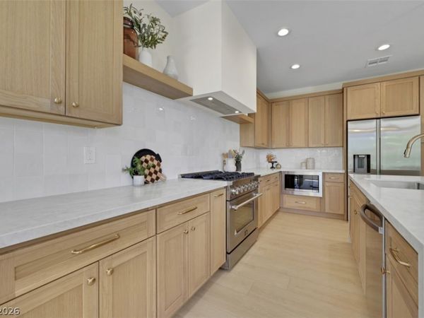 10551 Mandarino Avenue , Las Vegas, NV 89135