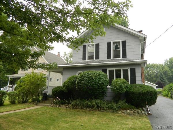 3933 Lockport Avenue , North Tonawanda, NY 14120
