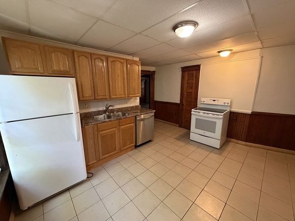 14 Perkins Street, Unit 2, Worcester, MA 01605