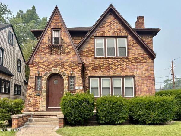 1917 Wyndhurst Road, Toledo, OH 43607