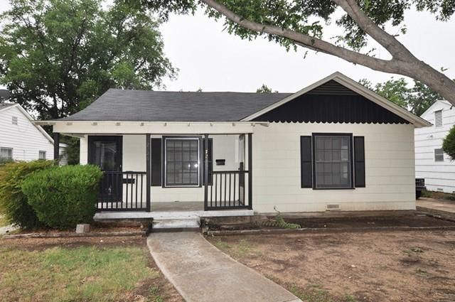 2726 Wayside Avenue, Fort Worth, TX 76110 Main Photo