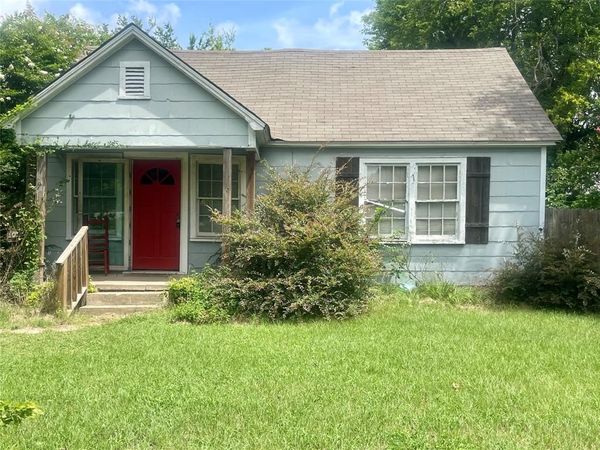 718 Houston Street, Sulphur Springs, TX 75482