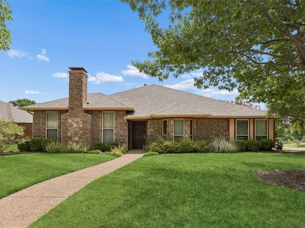 2100 Donna Drive , Plano, TX 75074