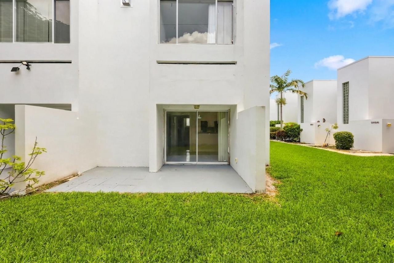 5120 Elmhurst Road, Unit A, West Palm Beach, FL 33417 Photo