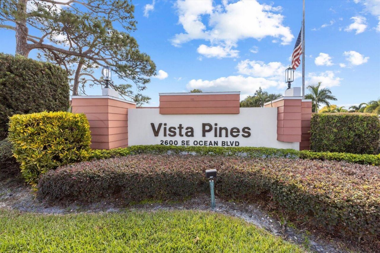 2600 SE Ocean Boulevard, Unit DD-8, Stuart, FL 34996 Photo