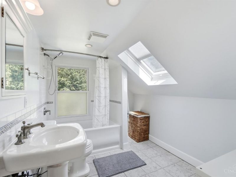 3363 Morrison Avenue, Cincinnati, OH 45220 Photo 6