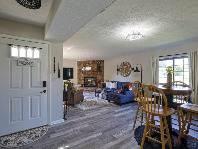 1372 Black Forest Drive, Unit 80, West Carrollton, OH 45449 Photo 6