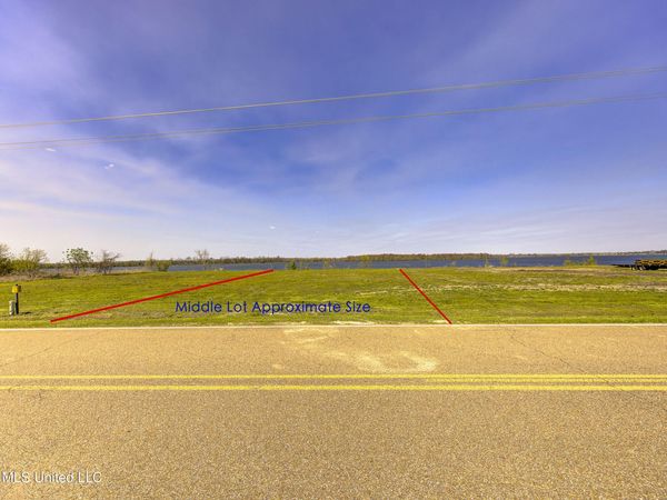 2418 Eagle Lake Shore Road, Vicksburg, MS 39183