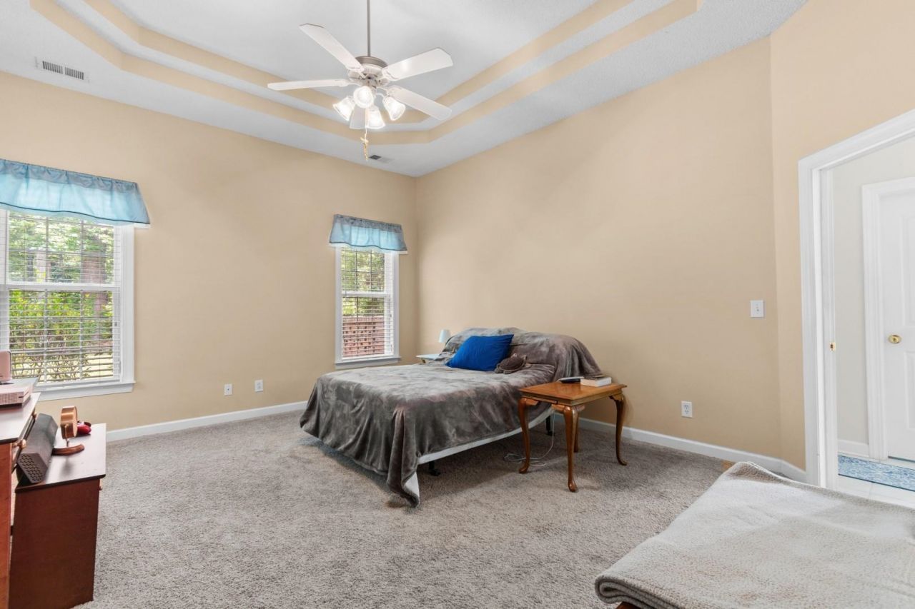 6371 Longwood Dr. Photo 16