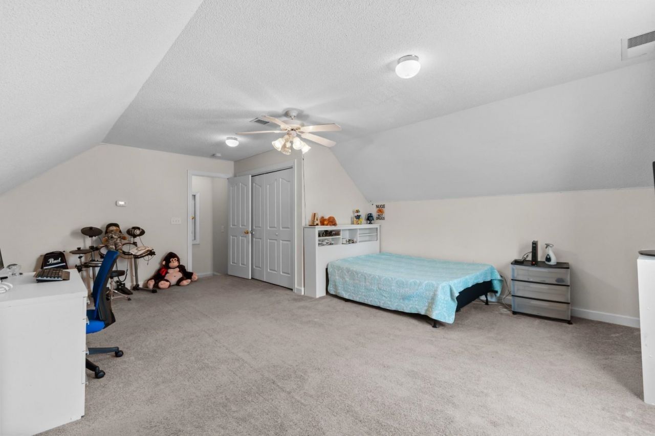6371 Longwood Dr. Photo 30