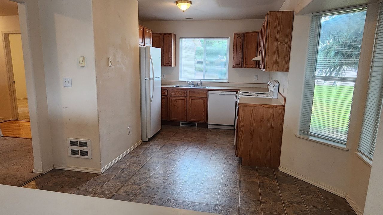 6 A Avenue , Unit A & B, Polson, MT 59860 Main Photo
