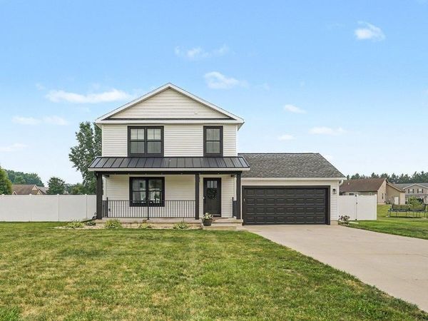 5113 Bridle Lane, Mt Pleasant, MI 48858