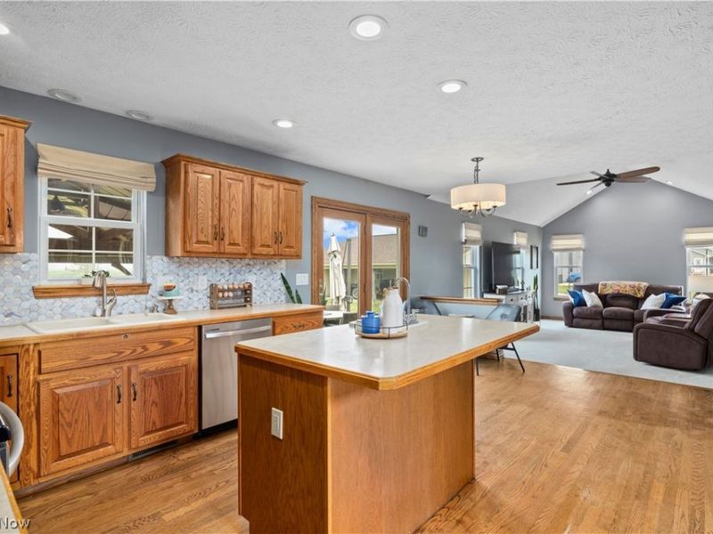 43800 Smith Road, Wellington, OH 44090 Photo 9