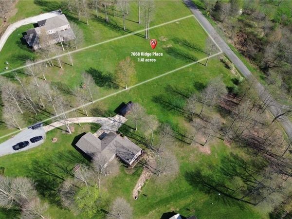 7668 N Ridge Place , Lisbon, OH 44432