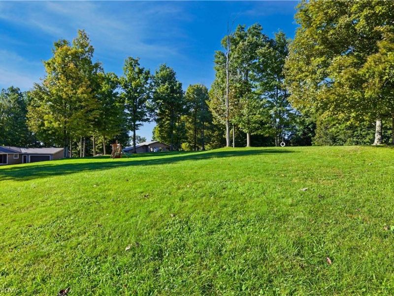 7668 N Ridge Place, Lisbon, OH 44432 Photo 3