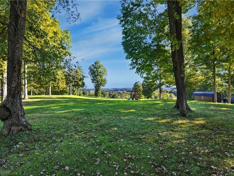 7668 N Ridge Place, Lisbon, OH 44432 Photo 6