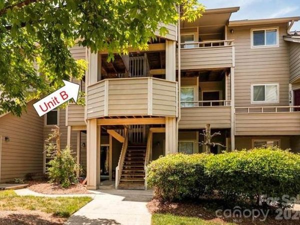 2536 Stradbrook Drive, Unit B, Charlotte, NC 28210