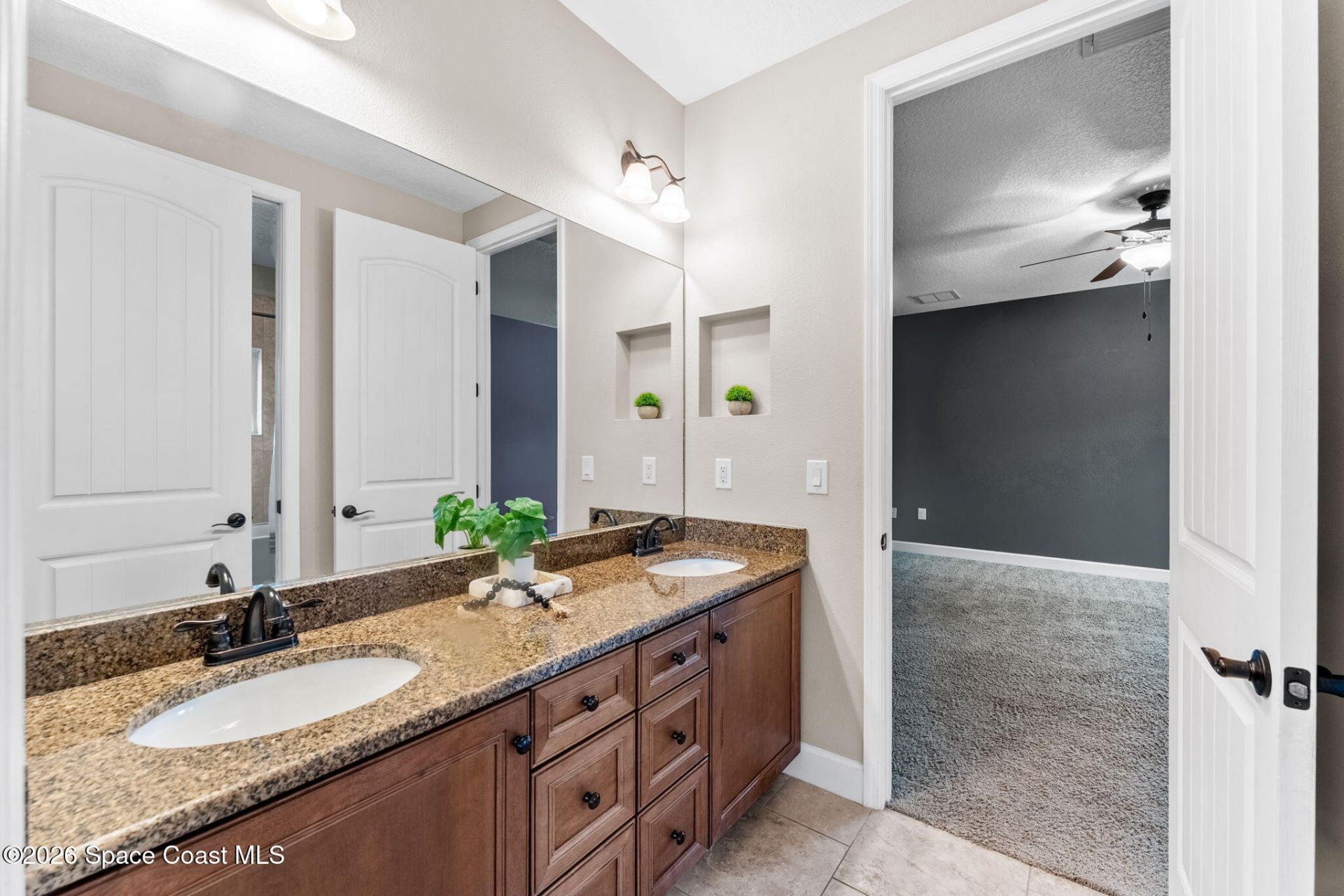 1975 Botanica Circle , Melbourne, FL 32904 Photo