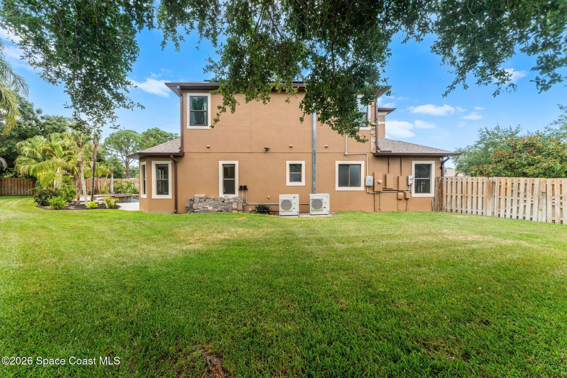 1975 Botanica Circle , Melbourne, FL 32904 Photo