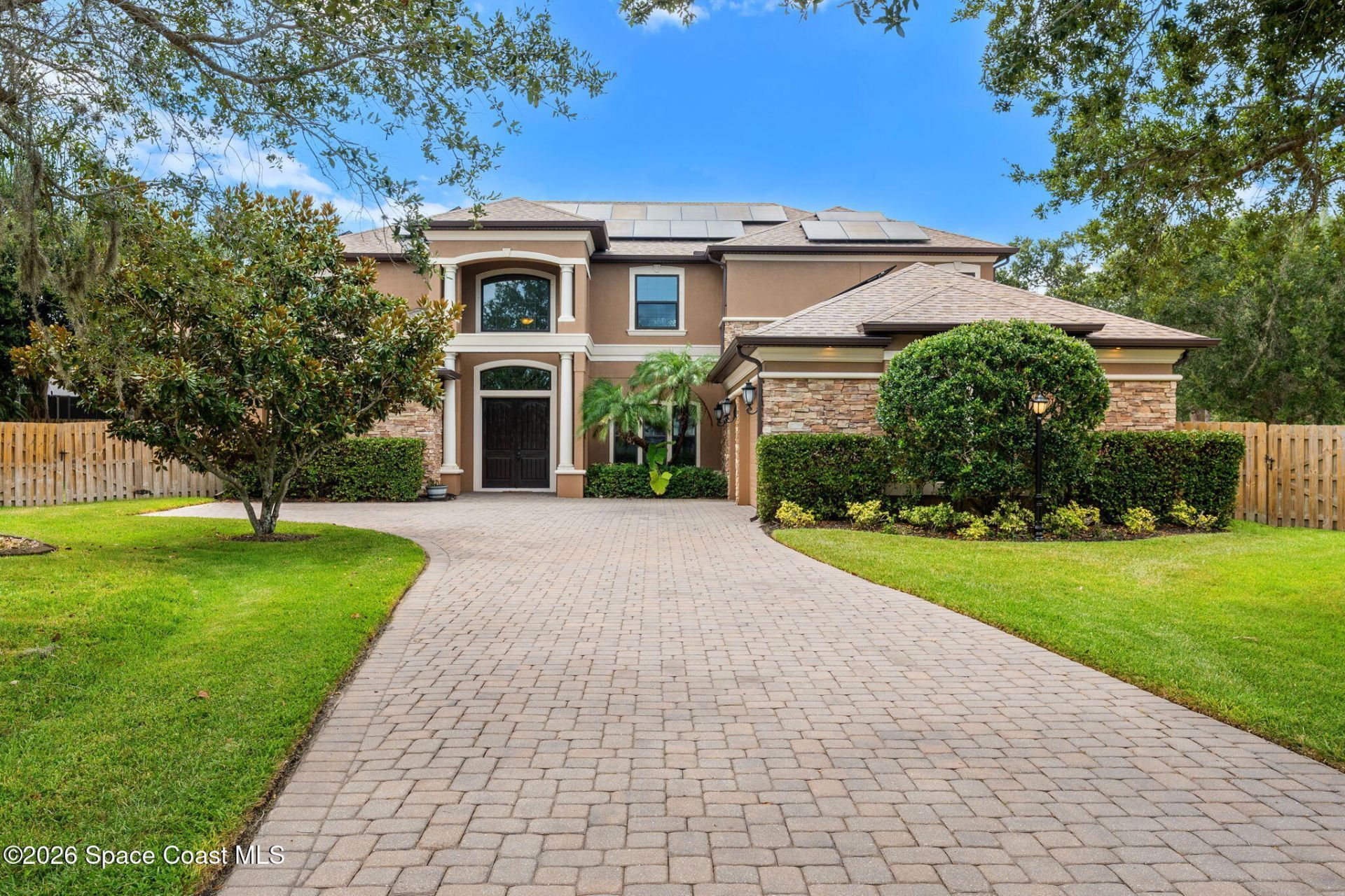 1975 Botanica Circle , Melbourne, FL 32904 Photo