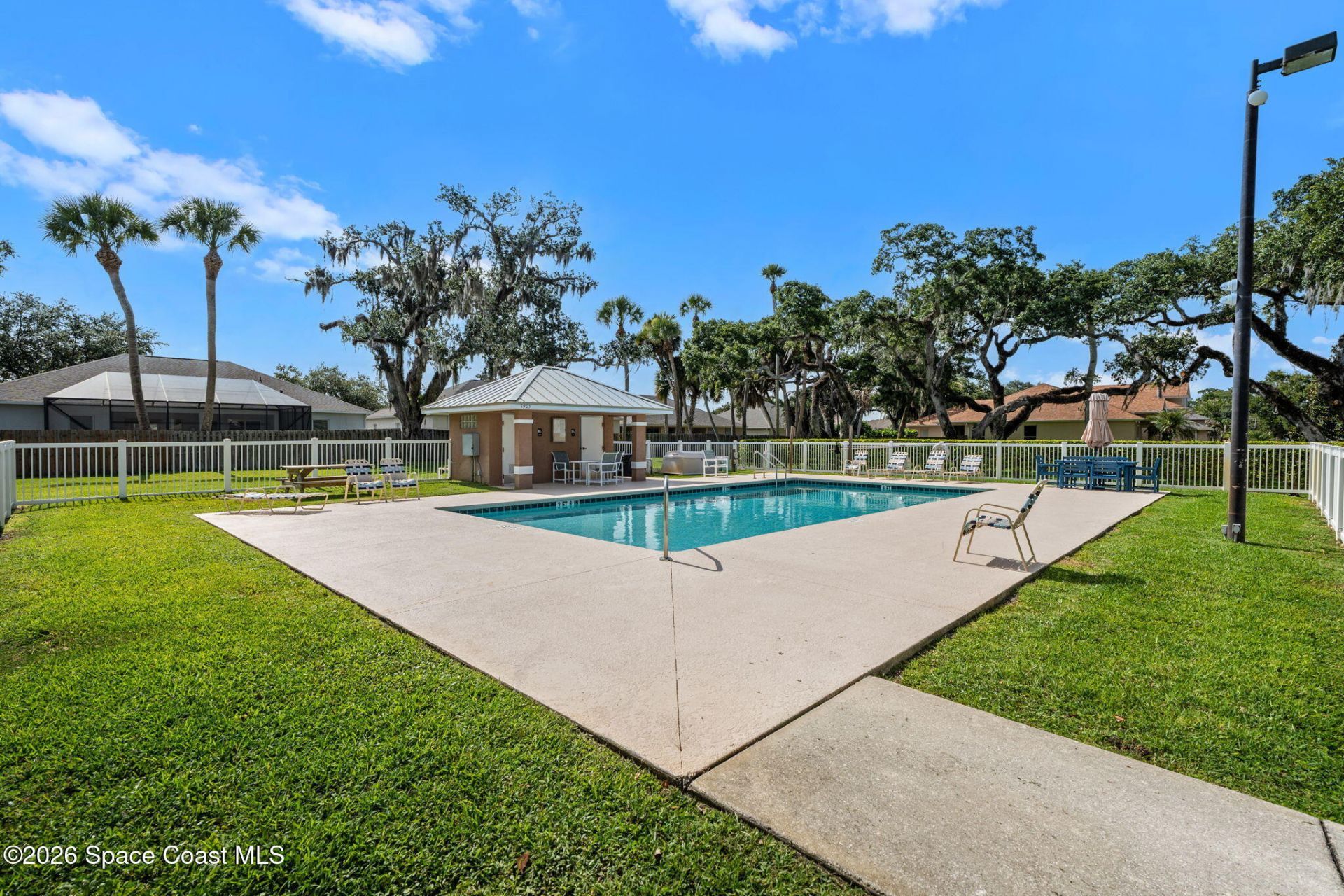 1975 Botanica Circle , Melbourne, FL 32904 Photo