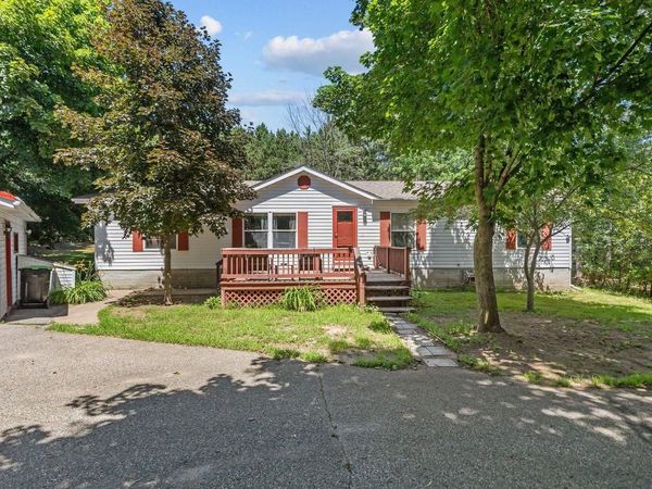 E2614 MARION LANE, Waupaca, WI 54981