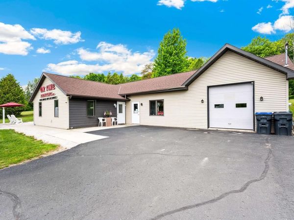 10471 COUNTRY LANE, Sister Bay, WI 54234