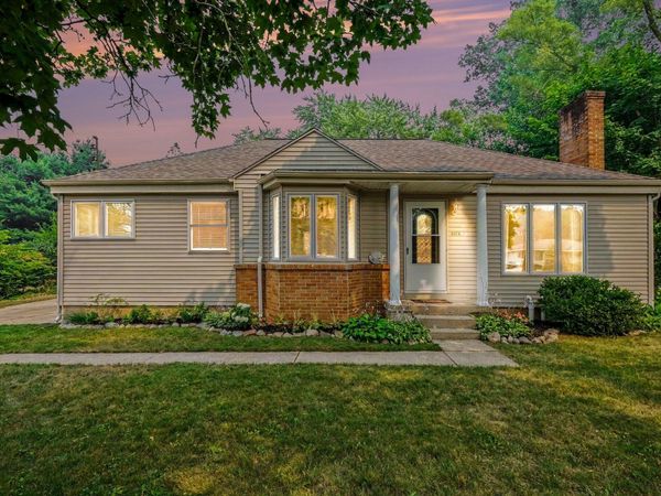 3924 Miramar Avenue NE, Grand Rapids, MI 49525