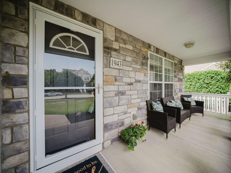 1943 Caplinger Drive, Grove City, OH 43123 Photo 4