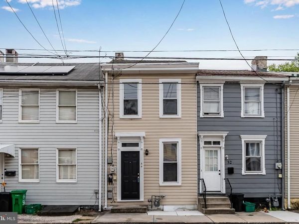 54 E PENN STREET , CARLISLE, PA 17013