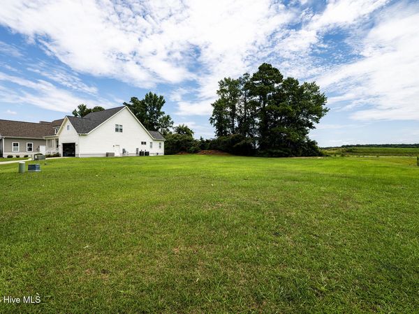 218 Shoreview Drive, New Bern, NC 28562