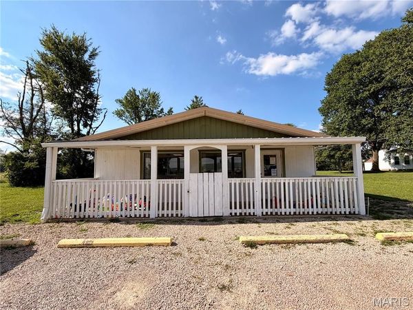 5593 Highway 32 , Farmington, MO 63640