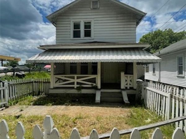 2331/2333 Washington Street W, Charleston, WV 25387