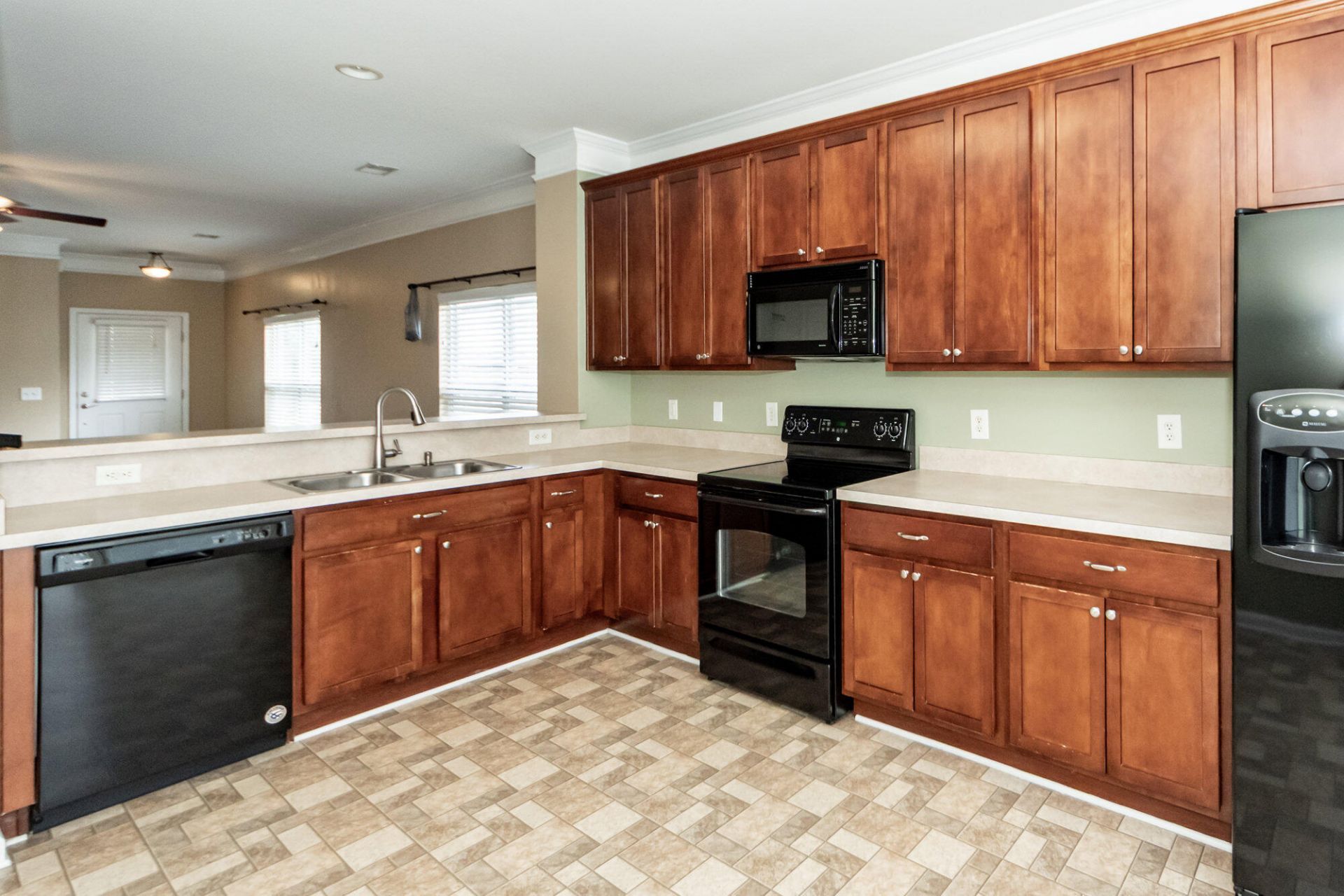 106 Deerpath Trail Photo 12