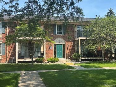 12050 15 Mile Road, Sterling Heights, MI 48312