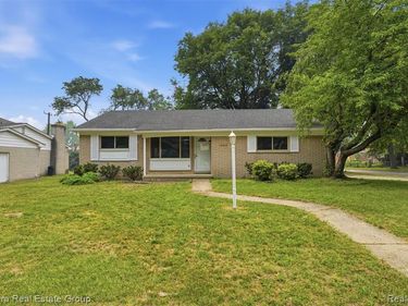20291 Lacrosse Avenue, Southfield, MI 48076