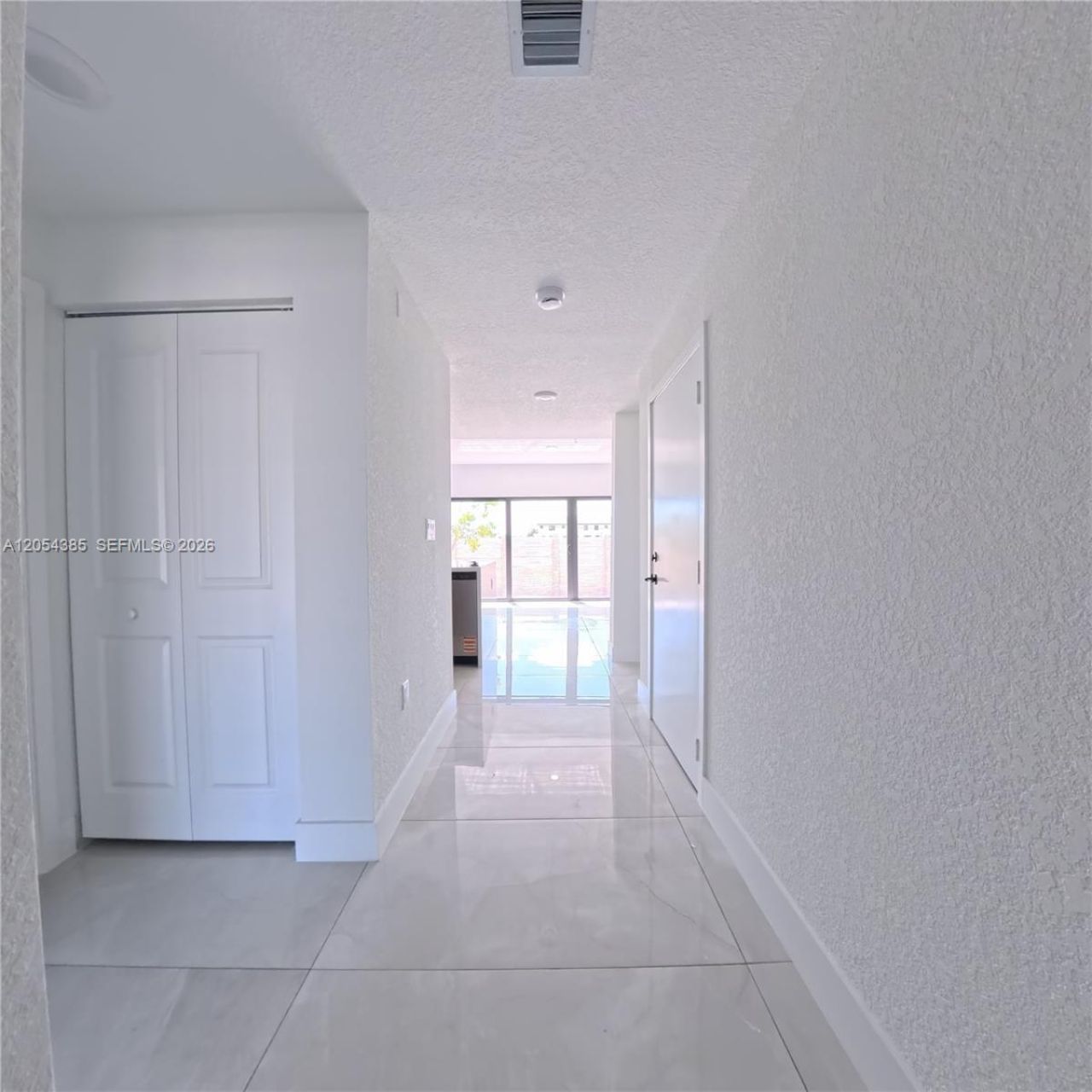 1374 NW 1st St, Florida City, FL 33034 Photo
