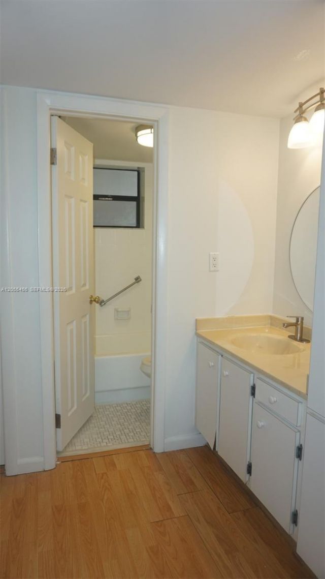 1100 Colony Point Cir , Unit 206, Pembroke Pines, FL 33026 Photo