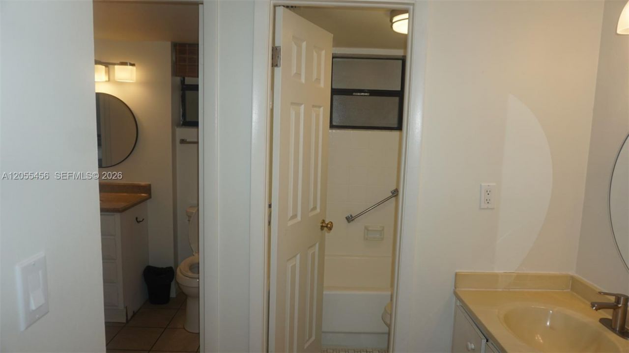 1100 Colony Point Cir , Unit 206, Pembroke Pines, FL 33026 Photo