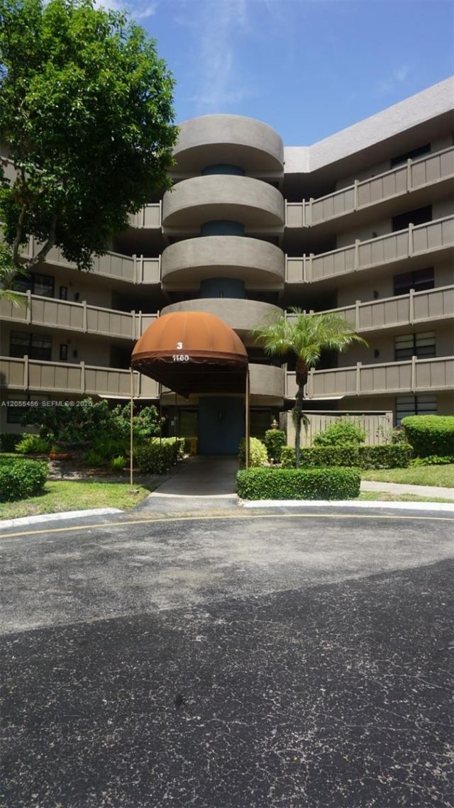 1100 Colony Point Cir , Unit 206, Pembroke Pines, FL 33026 Photo