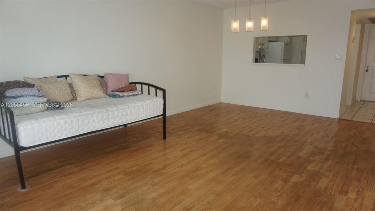 1100 Colony Point Cir , Unit 206, Pembroke Pines, FL 33026 Photo