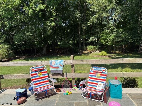 33 Longacre Drive, Livingston, NJ 07039